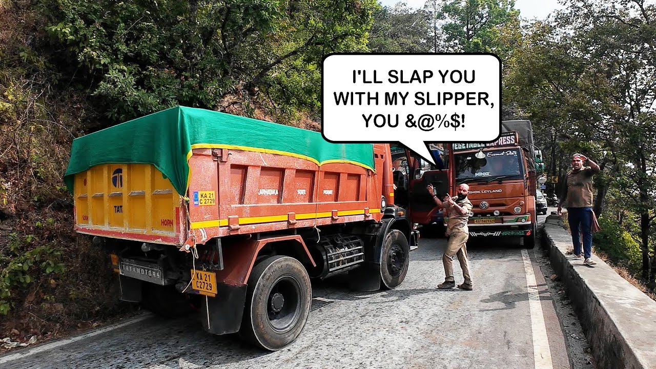 ARGUMENT ON GHAT ROADS | Traffic Jam Causes Dispute Between Truck Drivers