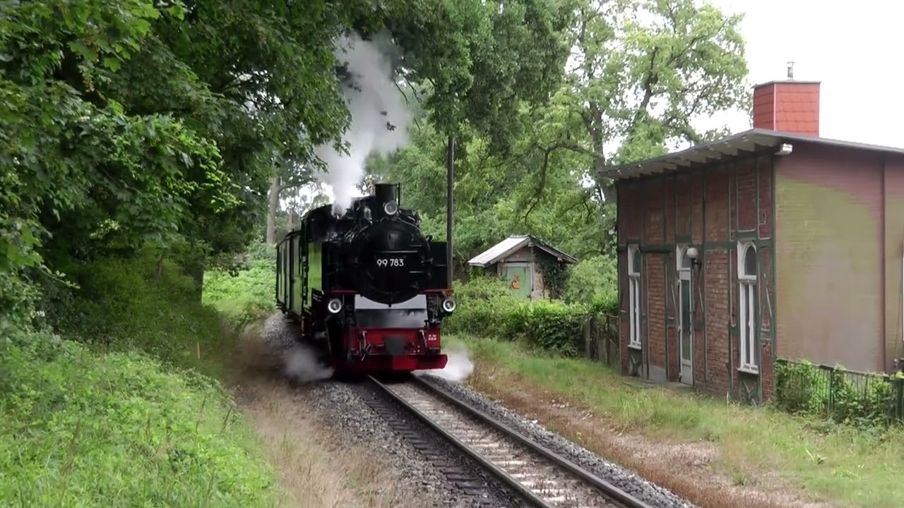Besuch beim Rasenden Roland (Rügensche Bäderbahn RüBB) im August 2024