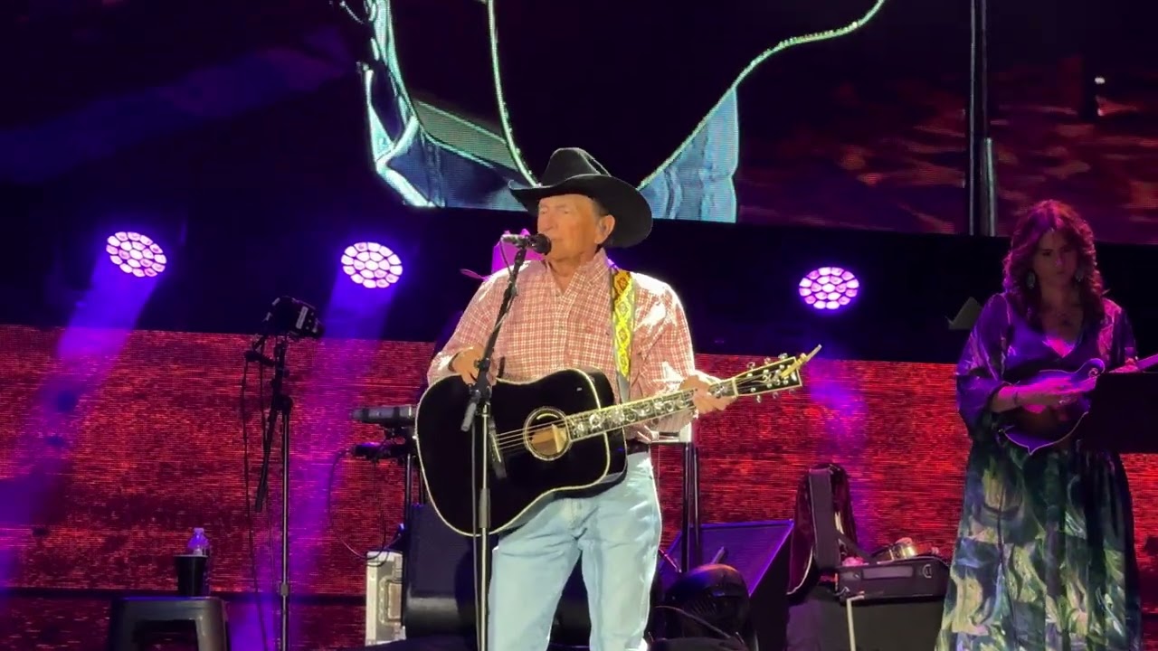 George Strait - To The Moon/JUNE 2024/Salt Lake City, UT/Rice-Eccles Stadium