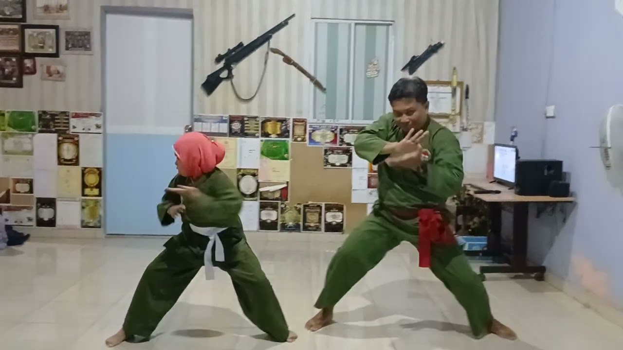 Tapak dua persinas asad