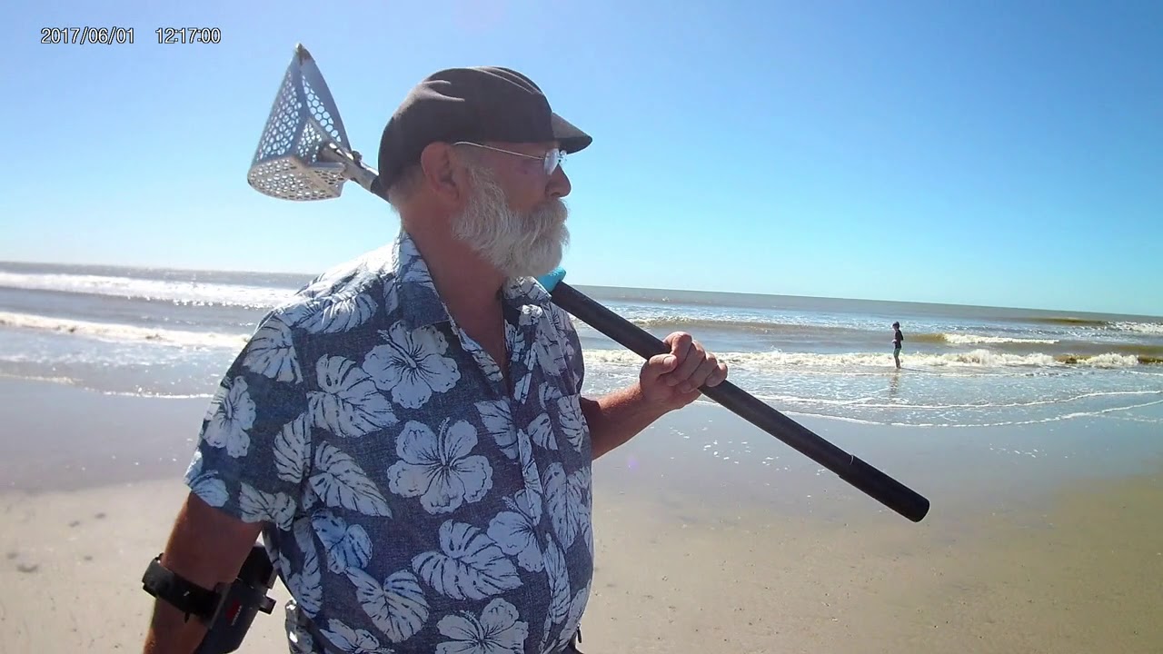 Metal Detecting the Isle of Palms, SC on 15 April 2019