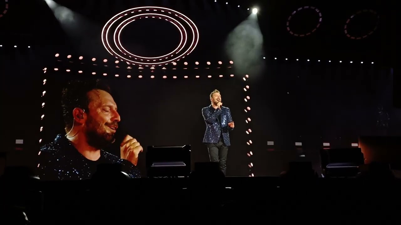 CESARE CREMONINI LIVE 25- DISCORSO CE+ INTRO+ "RAGAZZE FACILI" live LIGNANO, 8.6.25