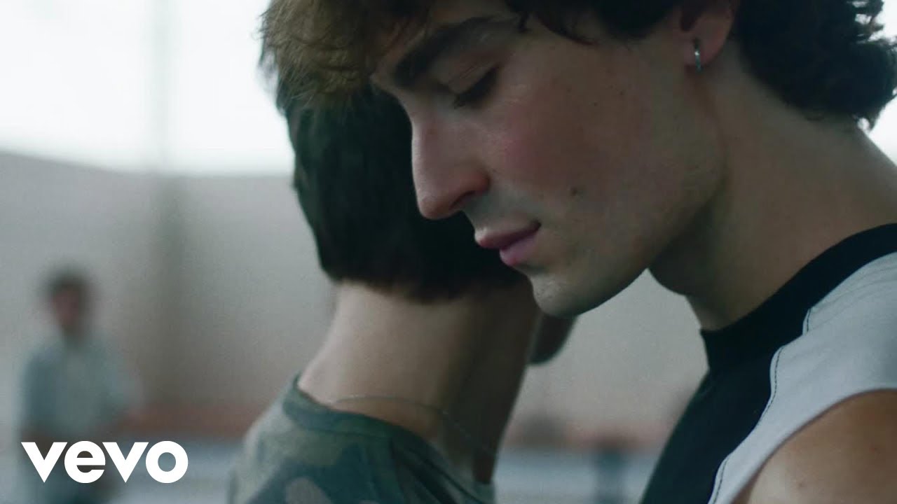 Loic & Mario - Mensajito (Official Music Video)