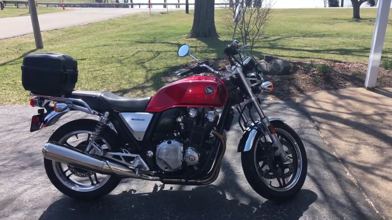 2013 Honda CB1100 Seat Removal and Battery Access