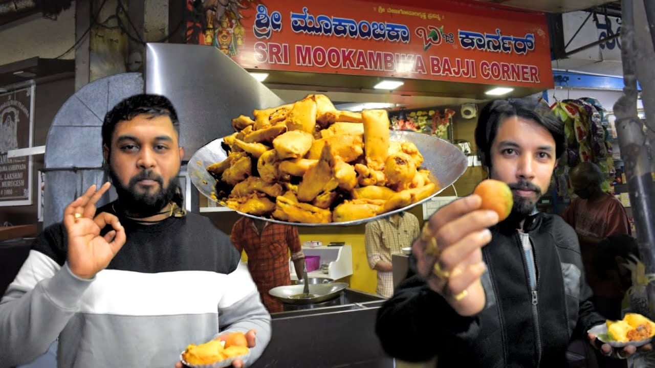Best Spicy Snack | Bajji, Vade & Bonda | Sri Mookambika Bajji Corner | Bangalore | Food Brothers