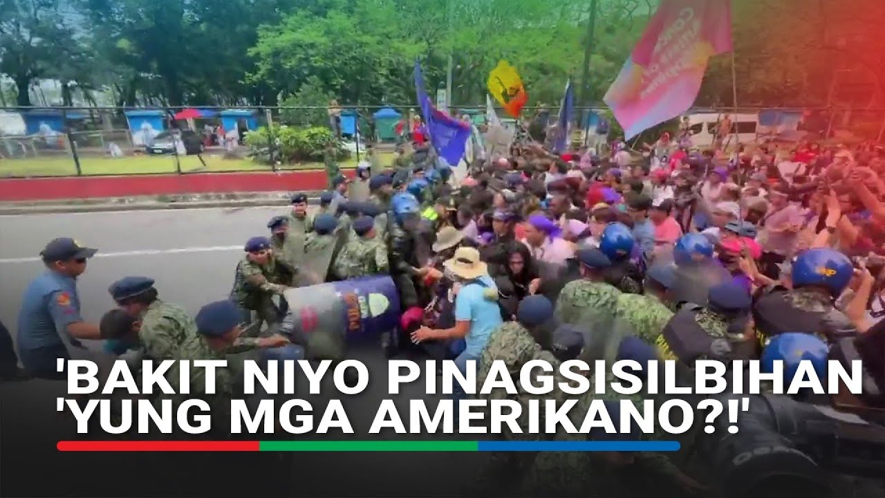 Protesters, police clash during International Women&rsquo;s Day rally in Manila | ABS-CBN News