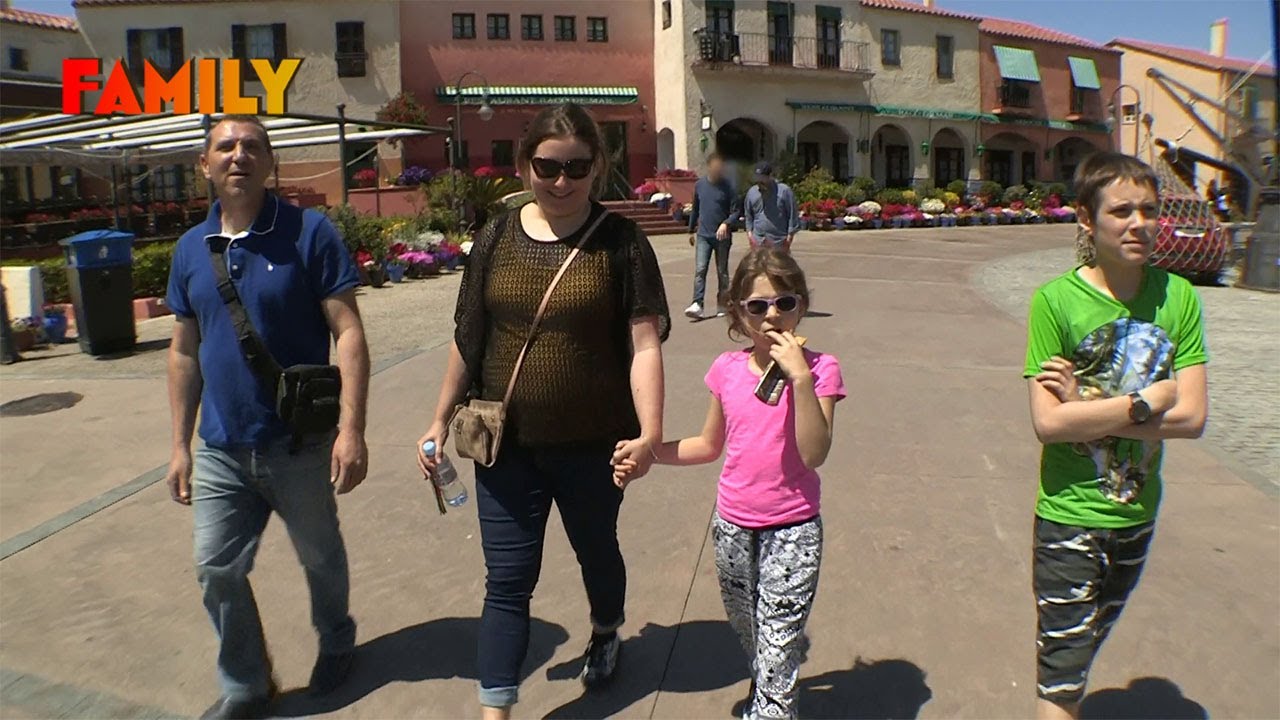 Attractions et fun ultime : une famille à PortAventura !