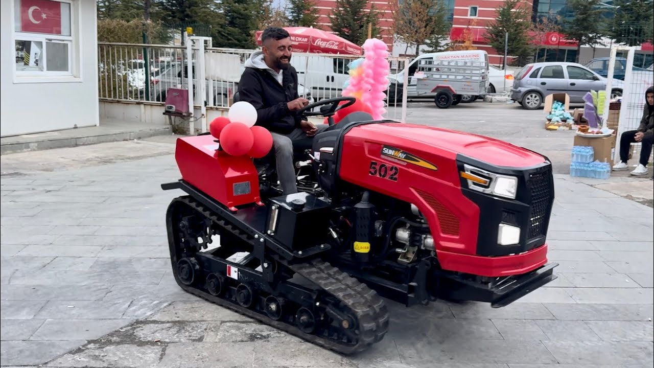 Çin Malı Traktörden Şaşırtan Manevra.!
