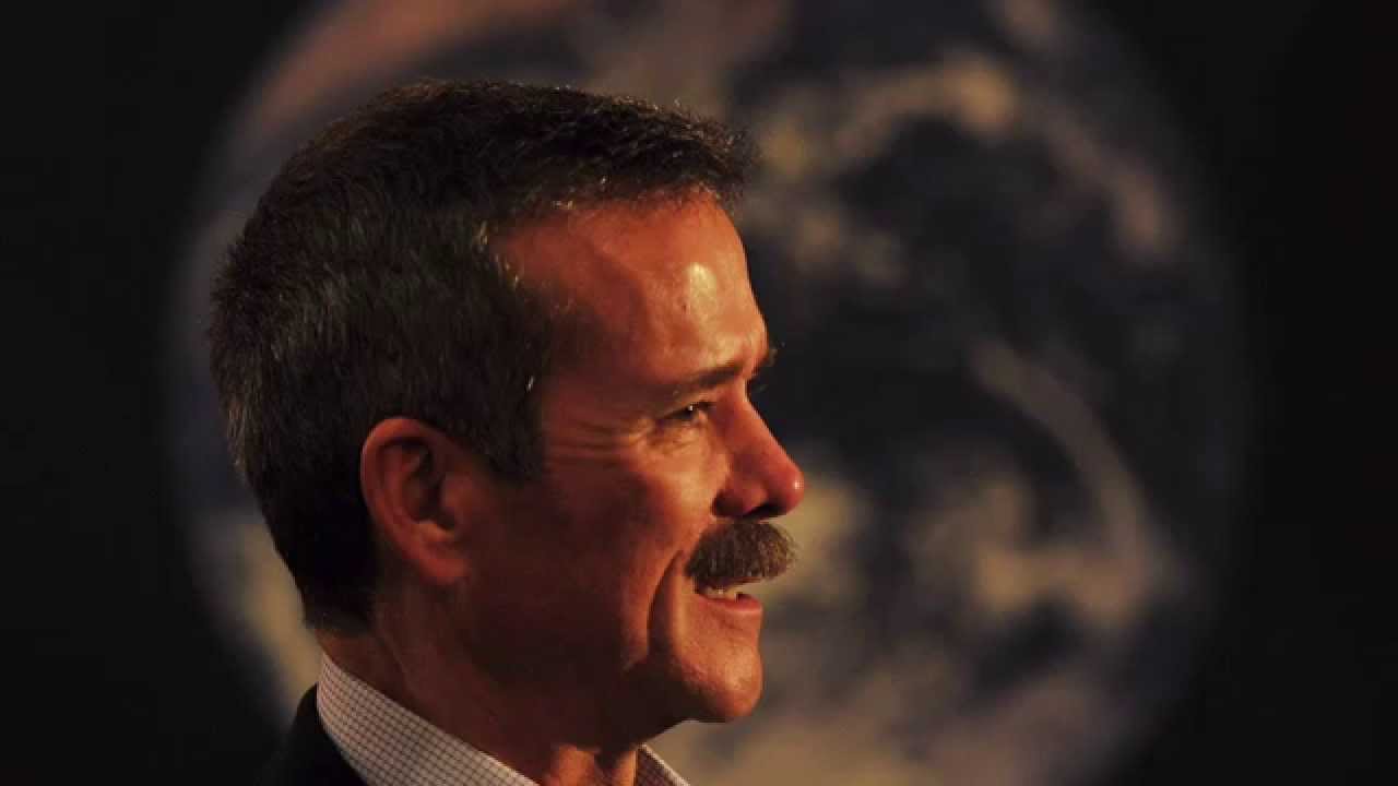 Chris Hadfield: &lsquo;Odds are enormous&rsquo; that alien life exists