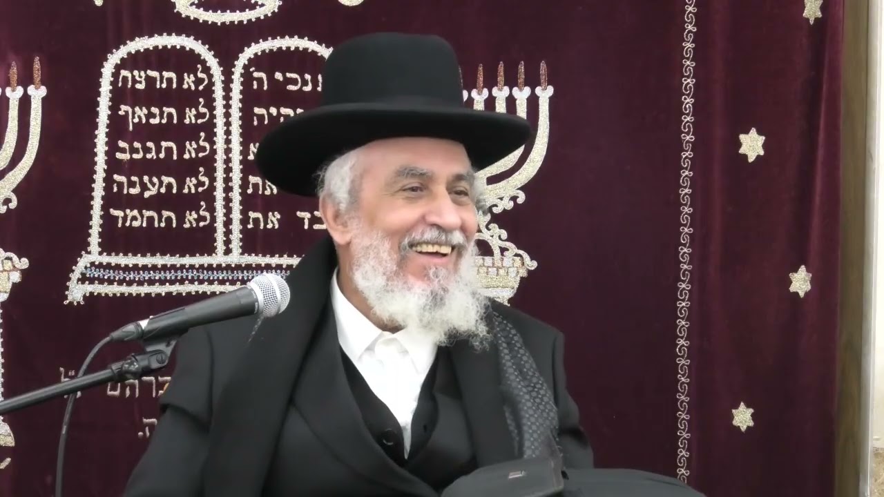 שיעור בביהכנס בקרית אתא.