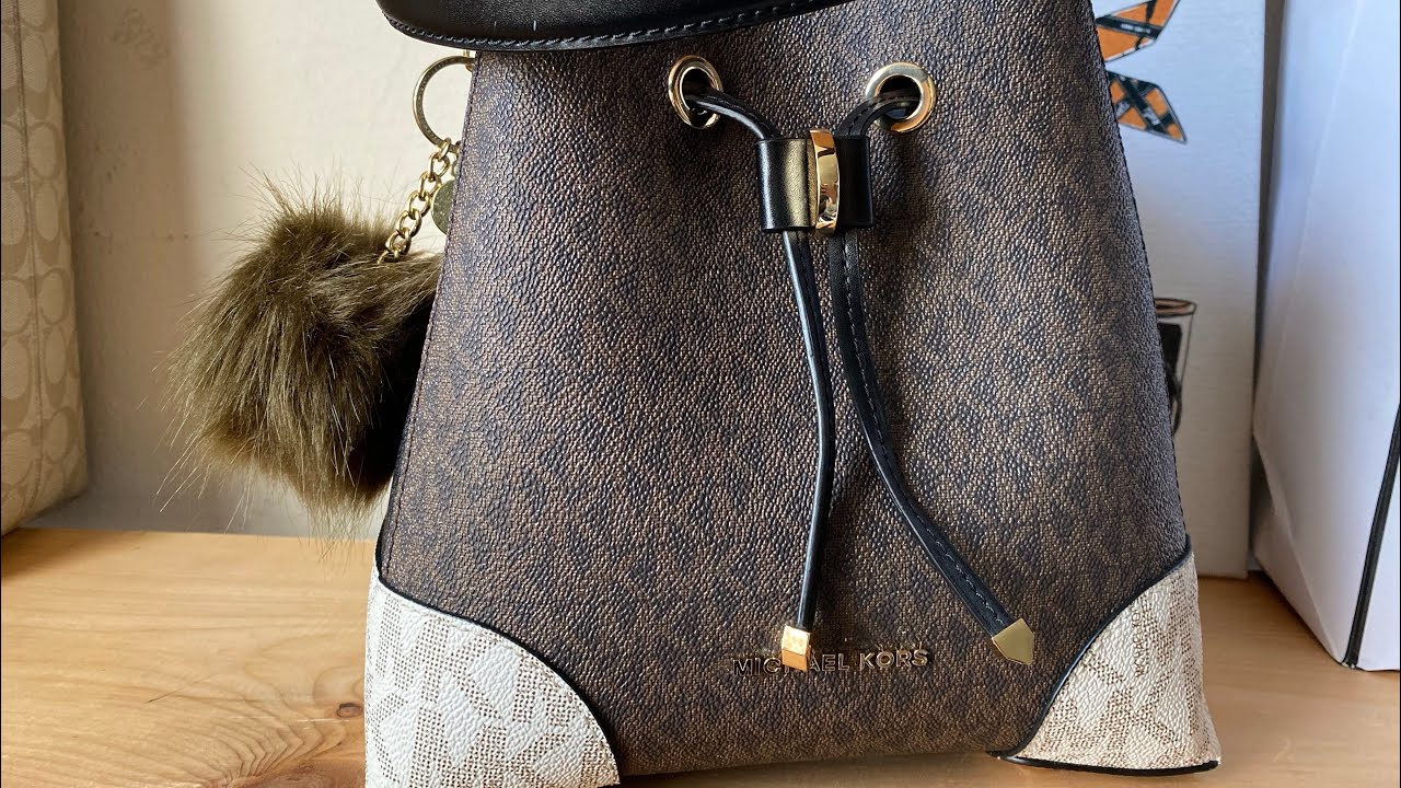 Michael Kors Small Mercer Bucket Bag