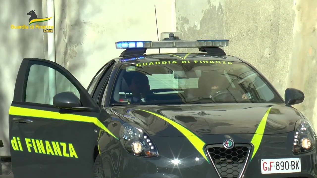 Pescara, blitz antidroga della Guardia di Finanza: arrestate cinque persone - 27/12/2024