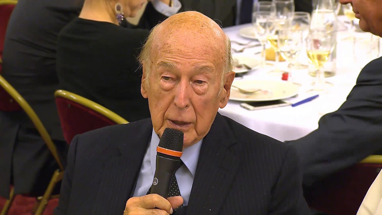 Séance de questions-réponses, dîner-débat autour de Valéry Giscard d'Estaing