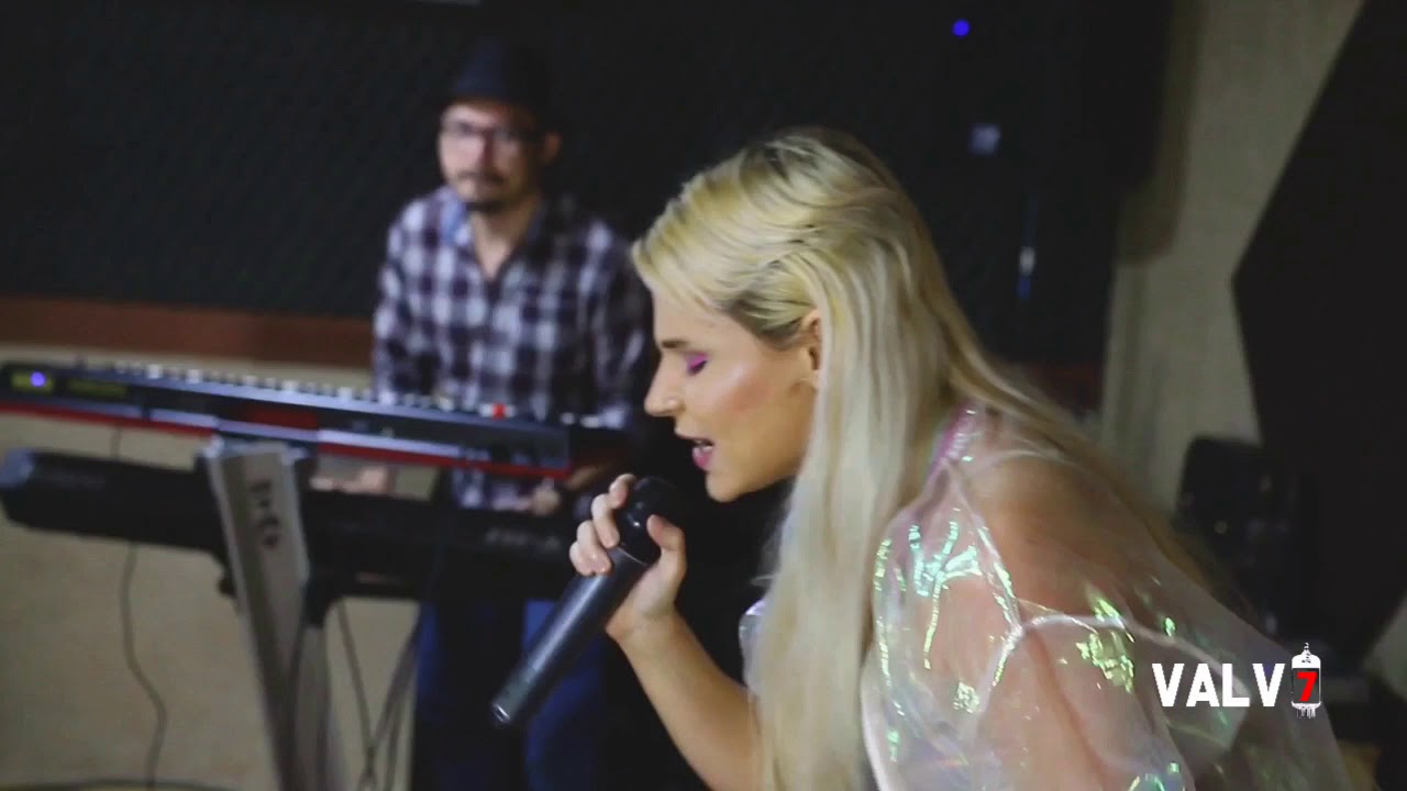 Lady Gaga - Venus (Cover)