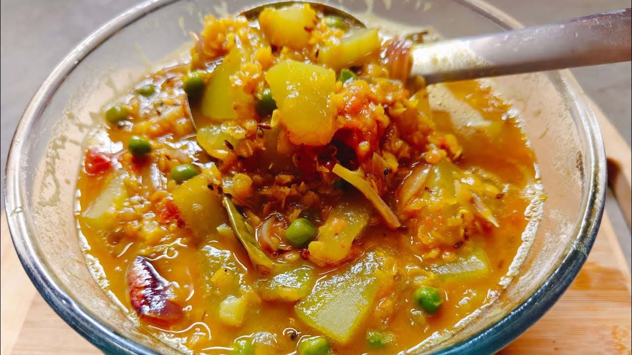 লাউ ডাল রেসিপি: এই গরমে শরীর ঠান্ডা রাখবেই! (Lau Dal Recipe: Will Keep Your Body Cool This Summer!)