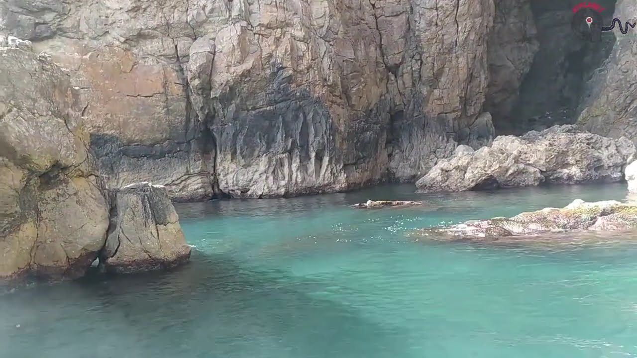 Maroc Al Hoceima plage Quemado - ile Nekour . Excursion en bateau