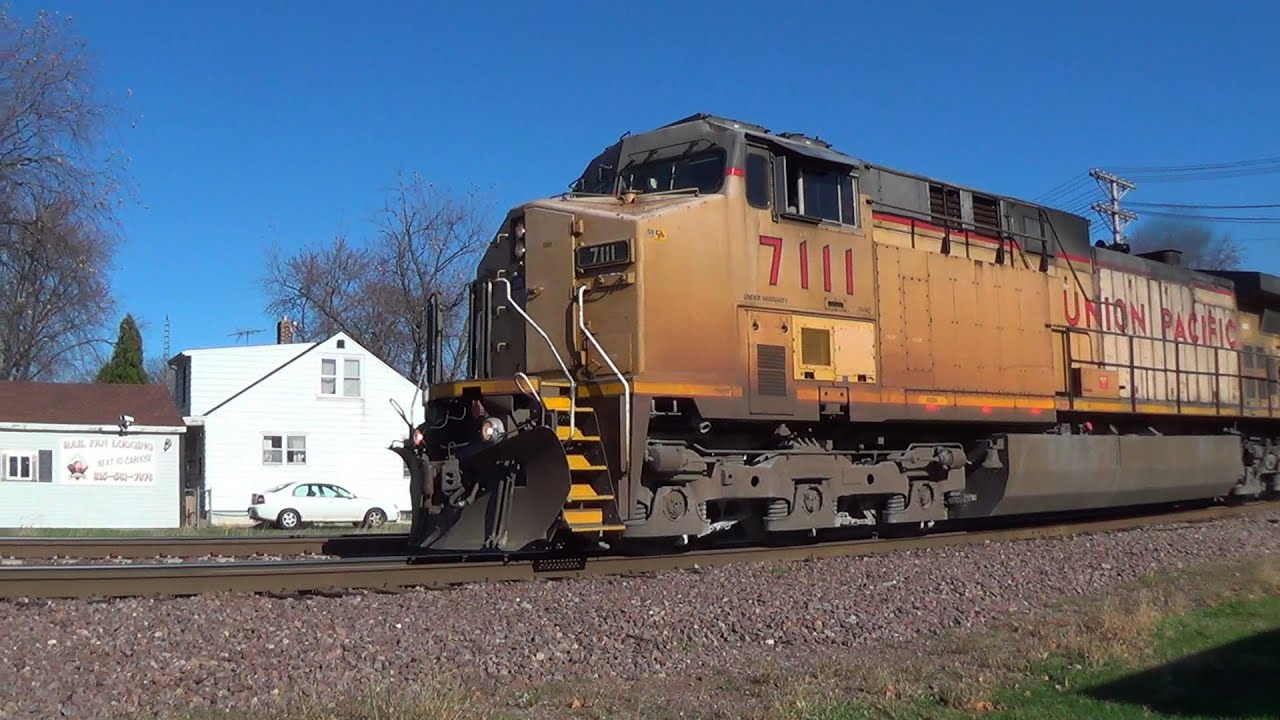 Railfanning Rochelle 11-15-15 - Techno Toasters