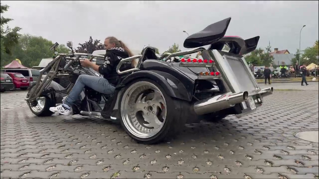 Kaszpir Trike V8  Crazy dance to the rhythm of rock & roll