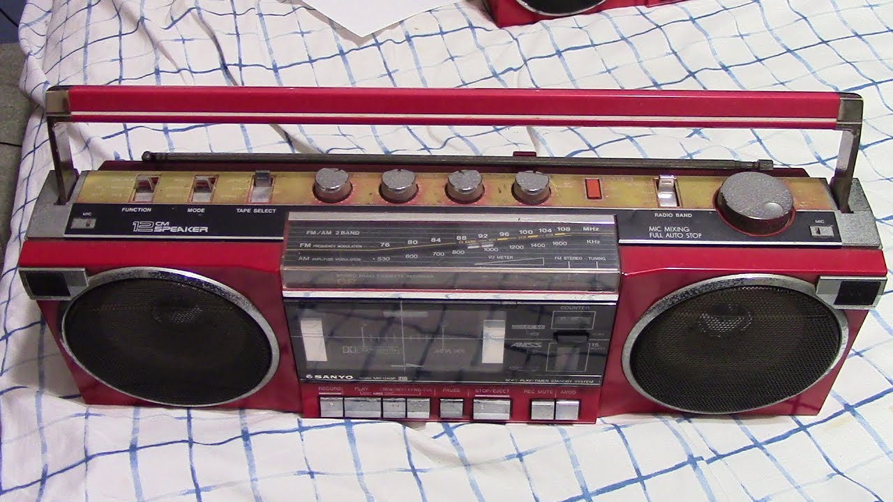 Sanyo MR-U4GP JDM unboxing and playing cassette September 2024