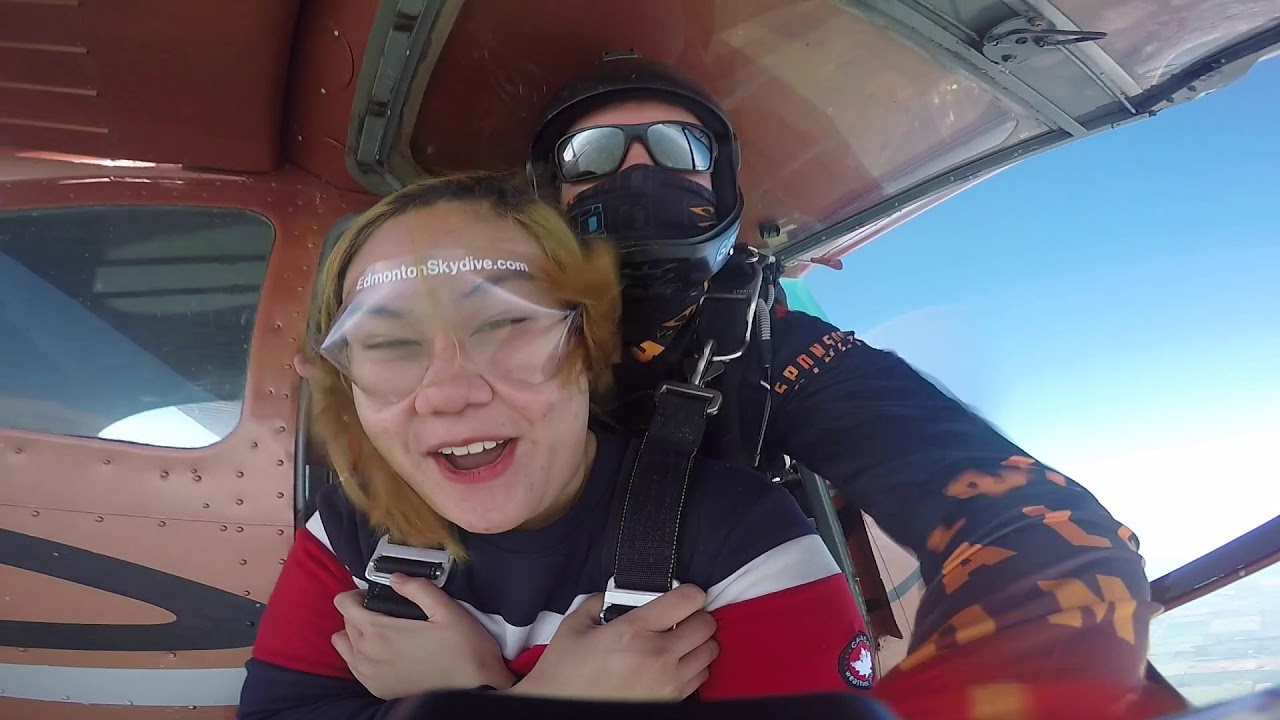 Our First Vlog: Edmonton Skydiving 2020