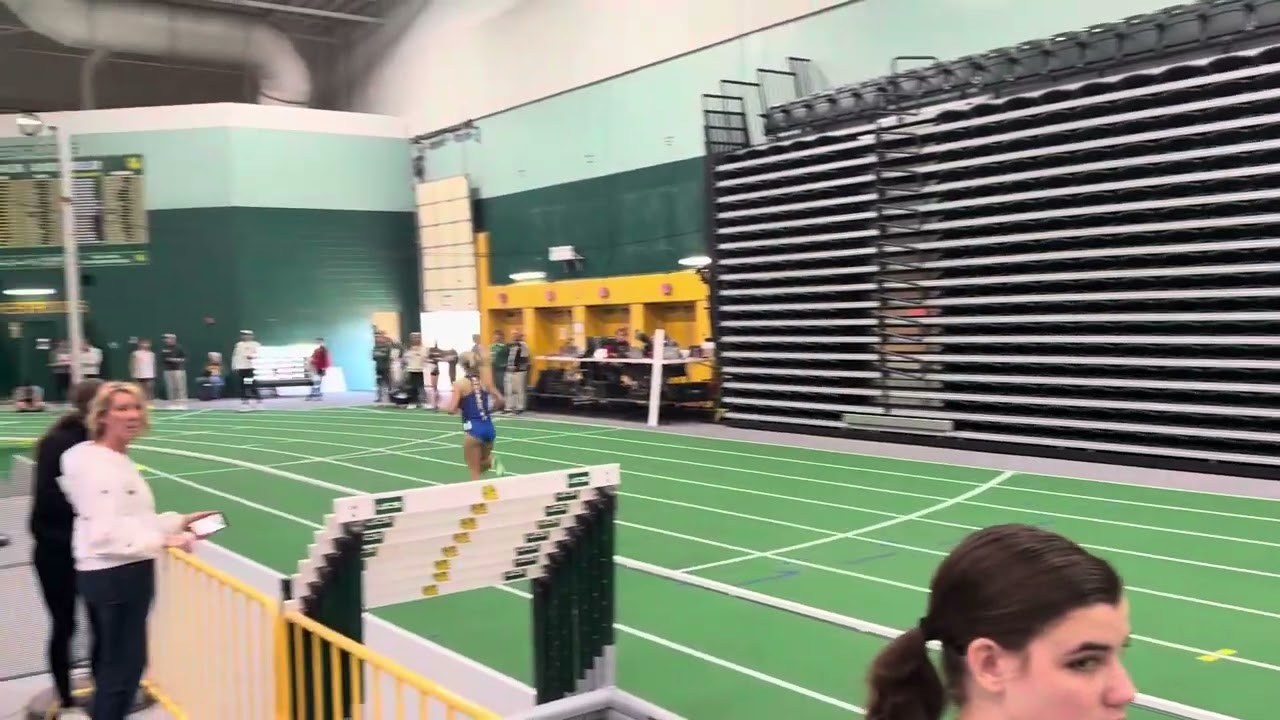 Madalenn Fée - 1 mile run (1609m) at Missouri Southern University 