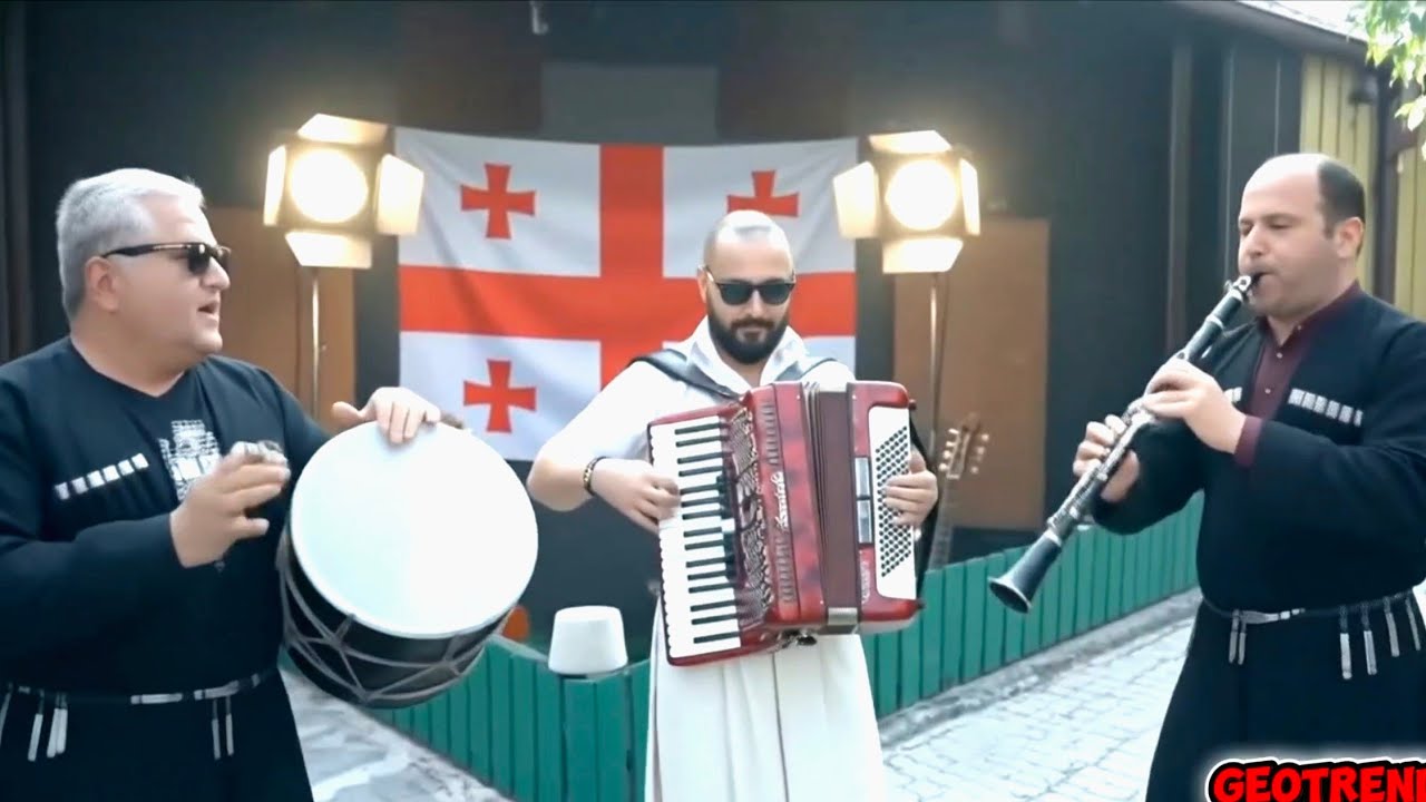 ვარდს ვთესავ და ხე ამოდის (+18)