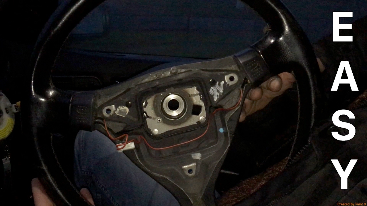 Removing an Airbag and Steering Wheel on an Alfa Romeo