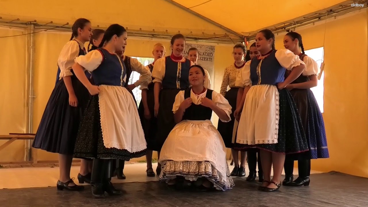 Tördemic Táncegyüttes - Asszonyfarsang