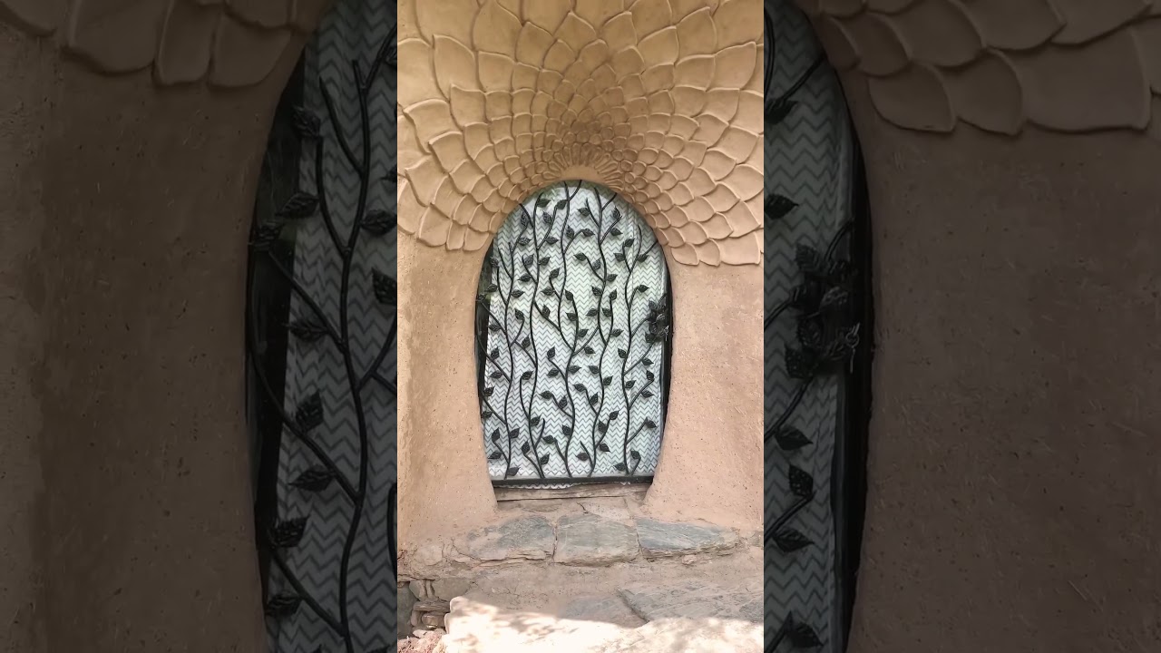Gorgeous Mud House with a wild forest as roof - Tokri Ghonsla at Geeli Mitti