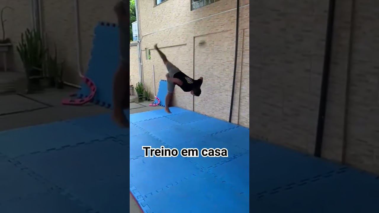 Mortal passado. Treino em casa 👊🏼🔥 #treino #saltos #floripa #acrobacias #sport #brasil