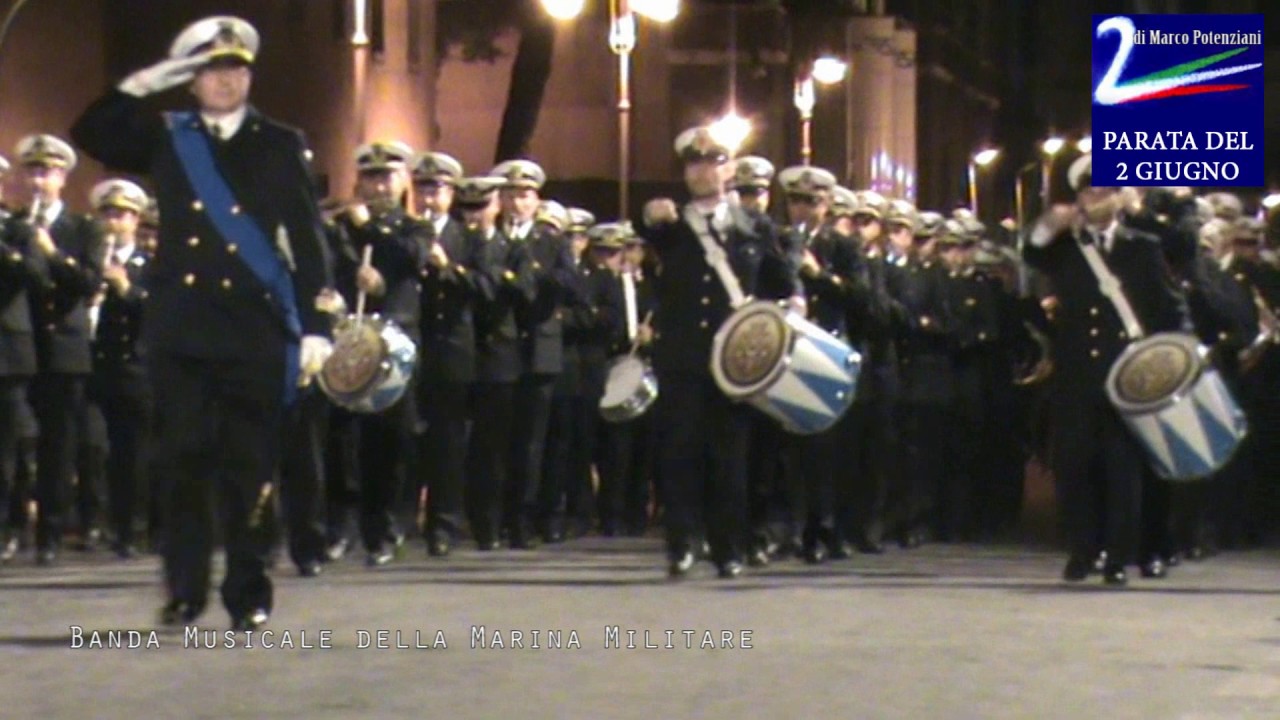 Parata 2 giugno 2016 - Prova notturna - Sfilamento Bande