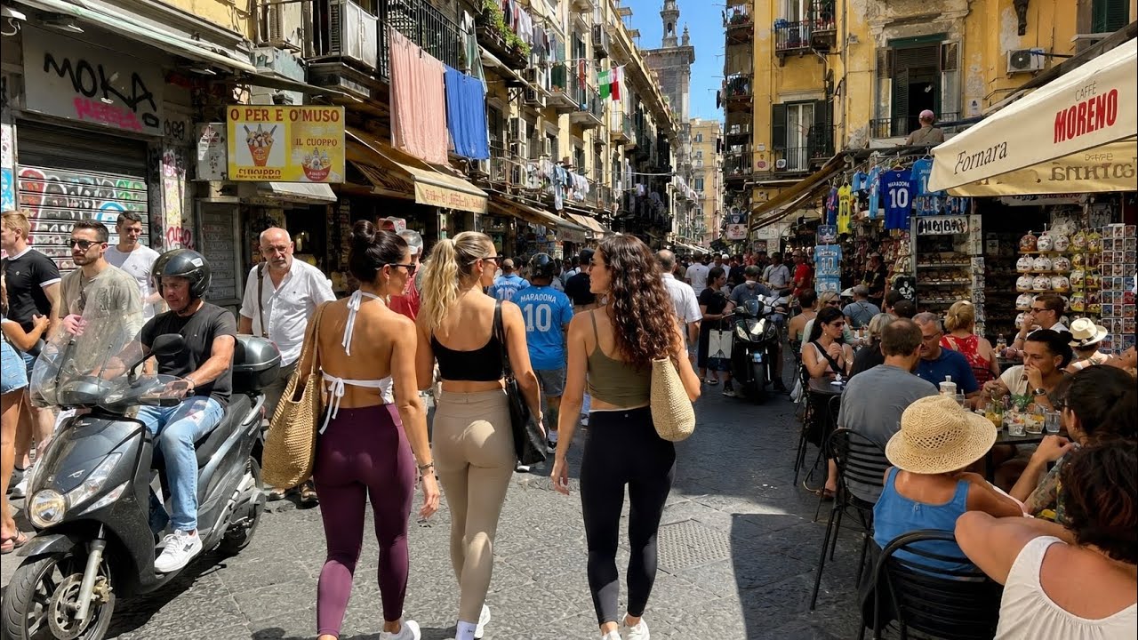 Naples, Italy 🇮🇹 &mdash; The Wonderfully Chaotic Heart of Southern Italy | 4K HDR