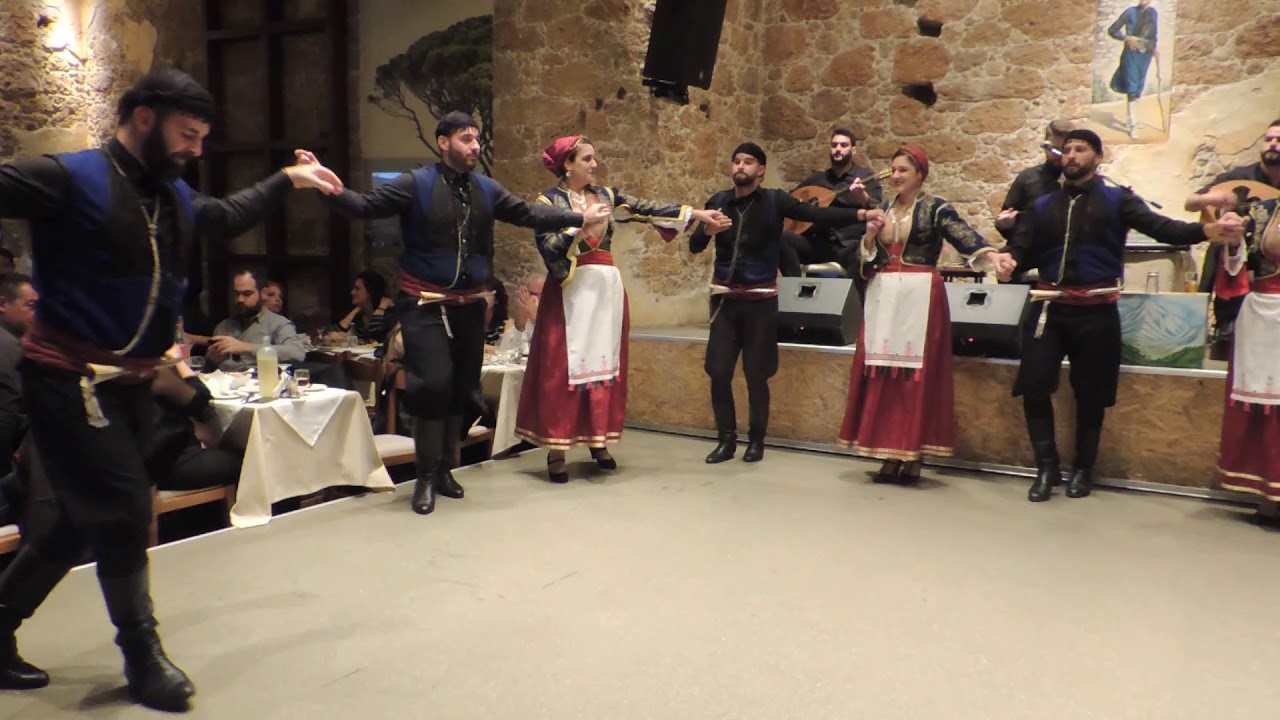 Συρτός- Παραδοσιακό Σύλλογος Ν.Χανίων 'Τα Σφακιά' | Νίκος  Καρκάνης