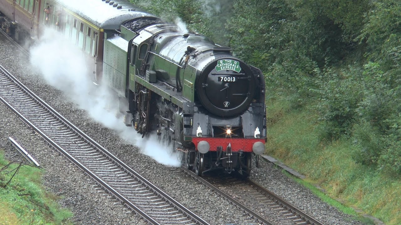 70013 Oliver Cromwell Finds It Slippery at Templecombe , 5th September 2017