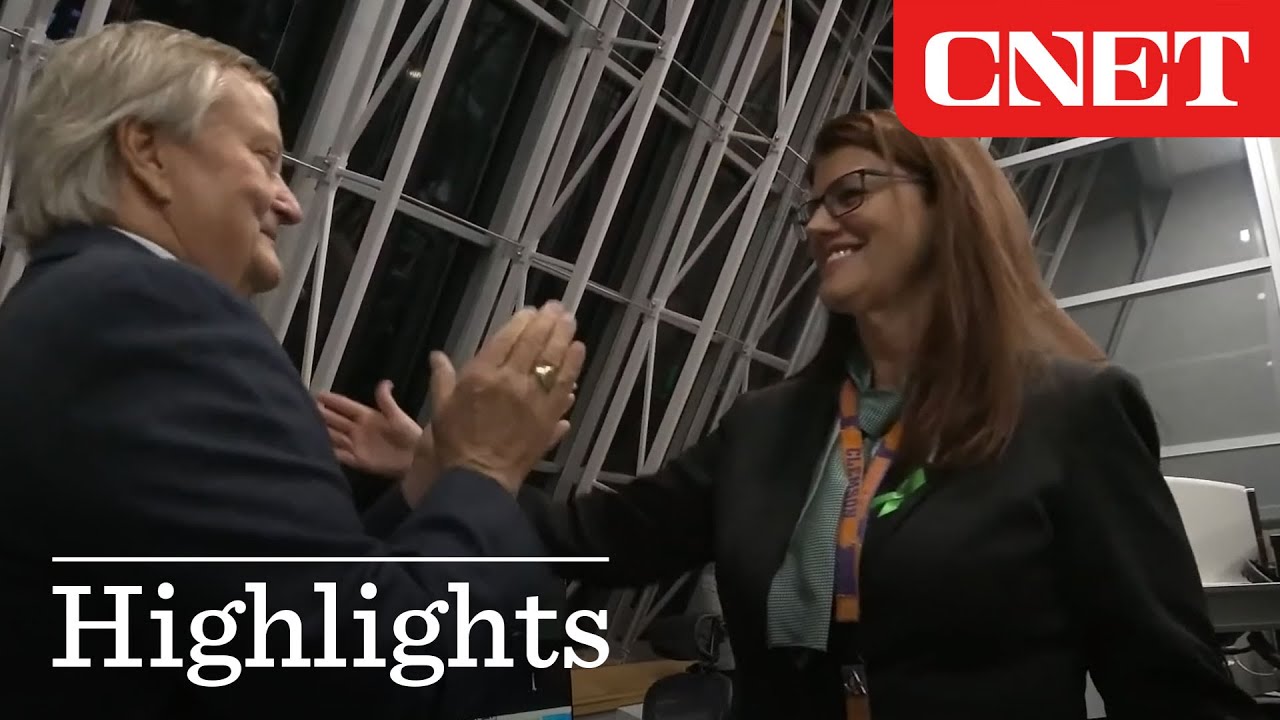 Watch NASA Artemis 1 Flight Director Celebrate Successful Launch