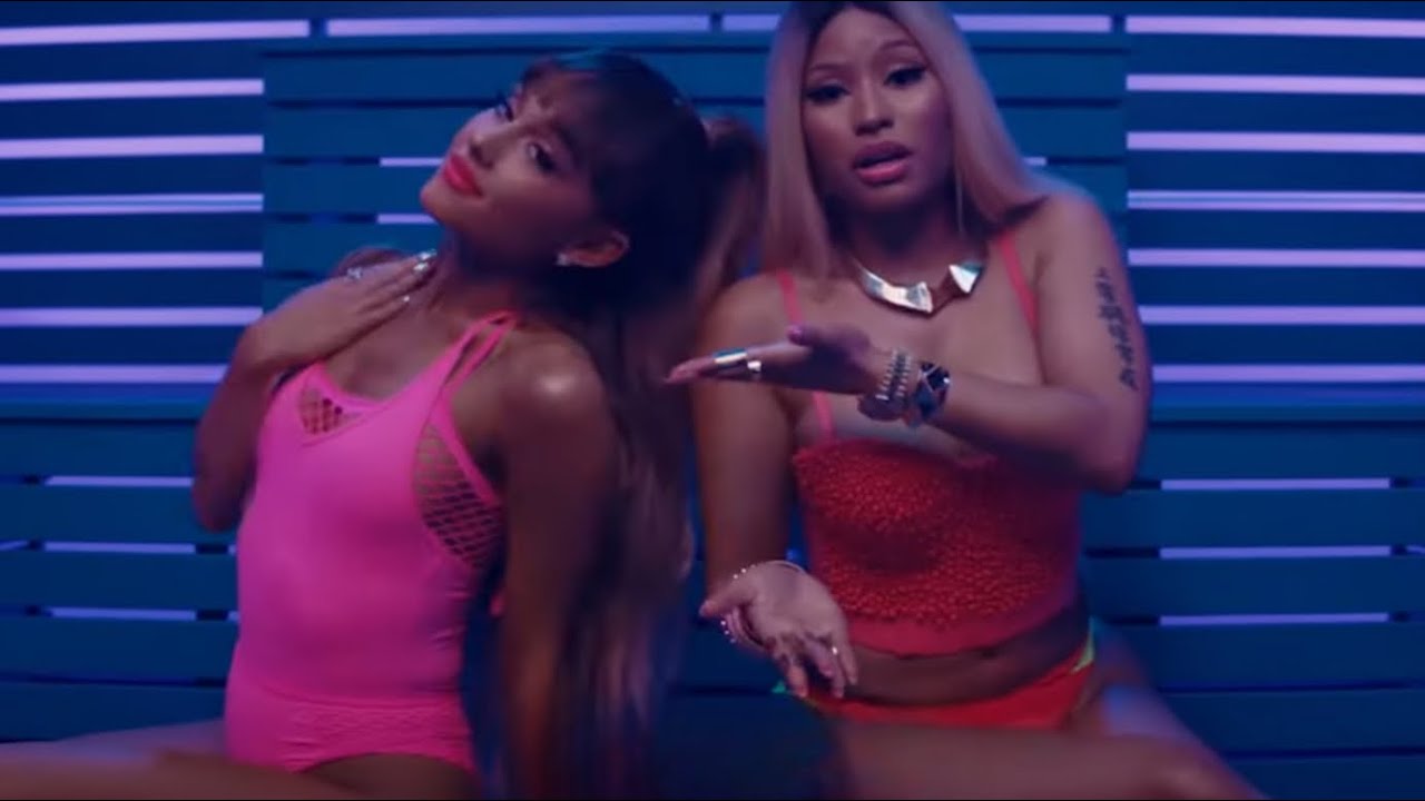 Ariana Grande - Side to Side ft Nicki Minaj (Comparison Official V&iacute;deo X Alternative Version Clip)