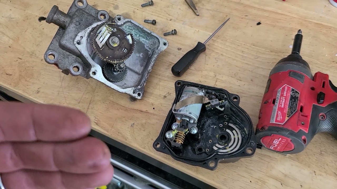 2016 toyota tacoma flashing 4x4 fix easy!!