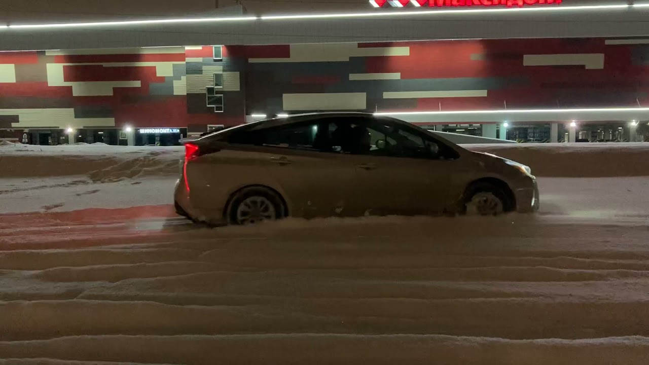 prius awd-e snow test, zvw55