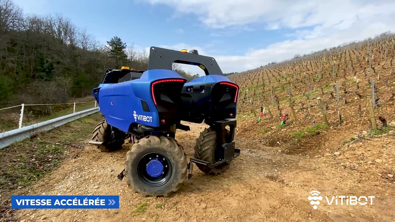 Démonstration Bakus, robot enjambeur autonome pour vignes, au Château de Santenay
