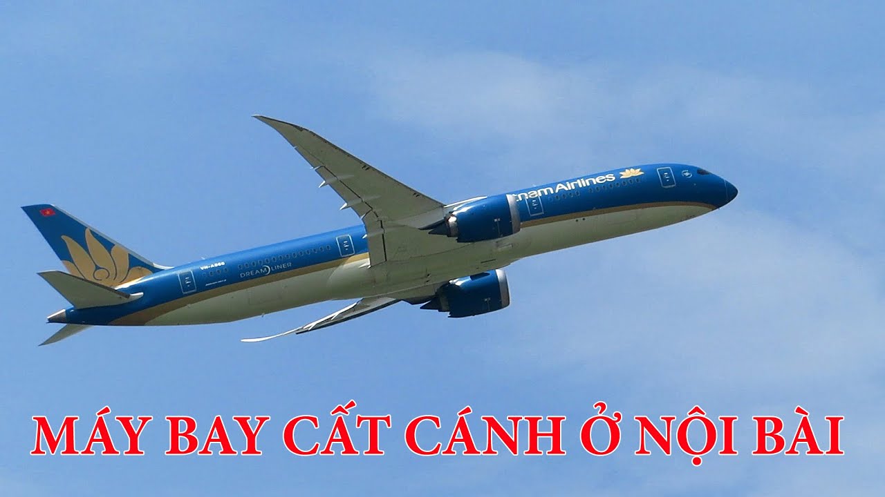Quay máy bay cất cánh ở phía đông sân bay Nội Bài.