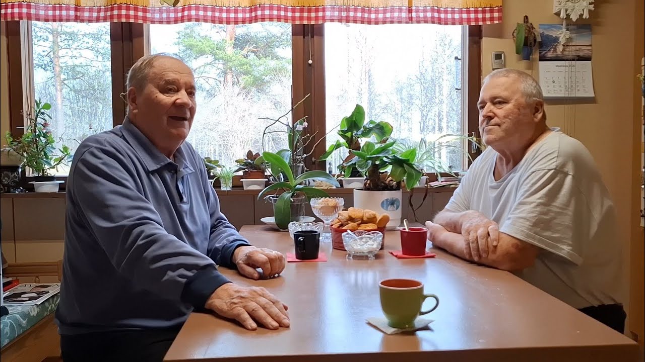 Lintupönttöjä, lehmiä ja sikoja