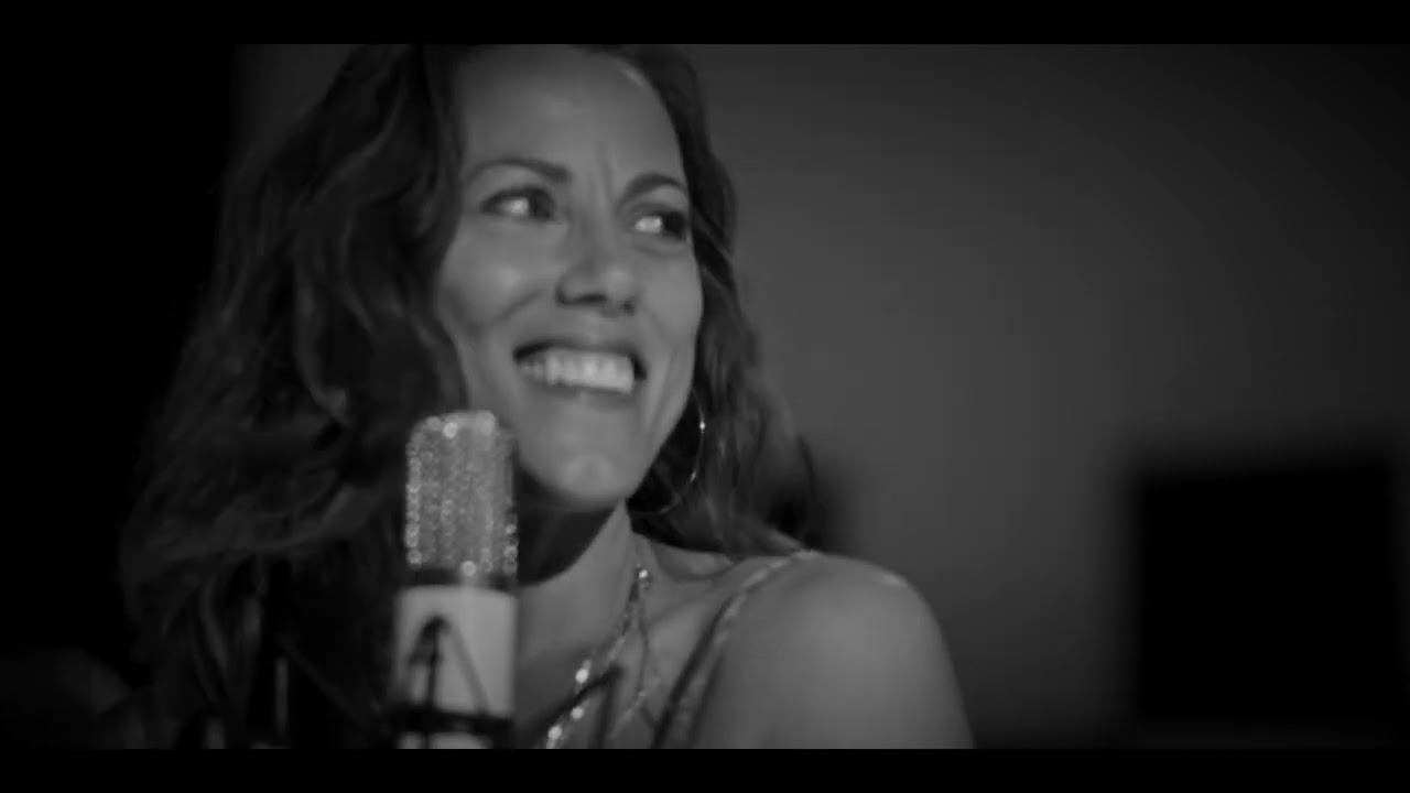 Those Silky Nights © (Official Video)
