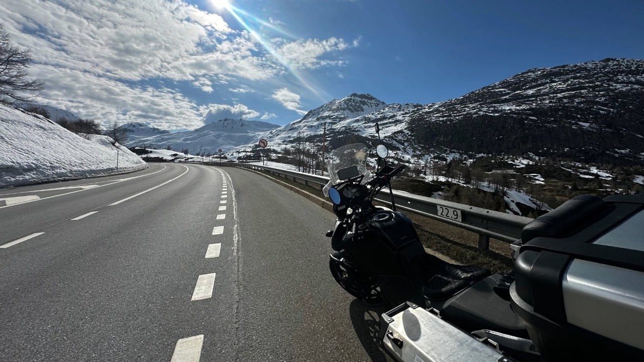 Viagem de Moto pela Europa: Lauterbrunnen a Milão via Simplon Pass | Dia XI