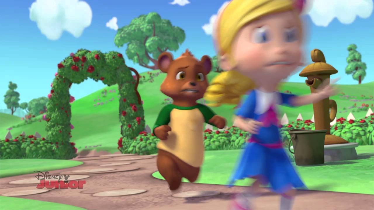 Goldie & Bear - Granny's Gooseberry Pie | Official Disney Junior Africa
