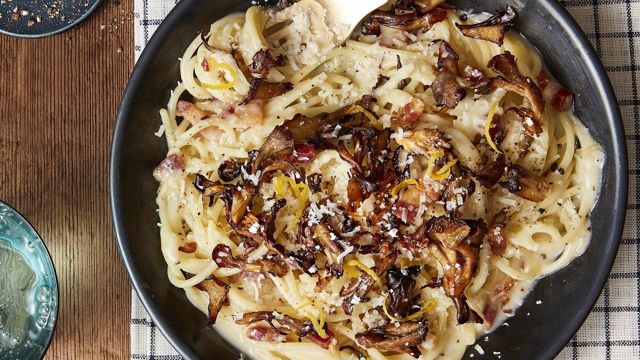 How To Make Spaghetti alla Gricia  | Rachael Ray In Season