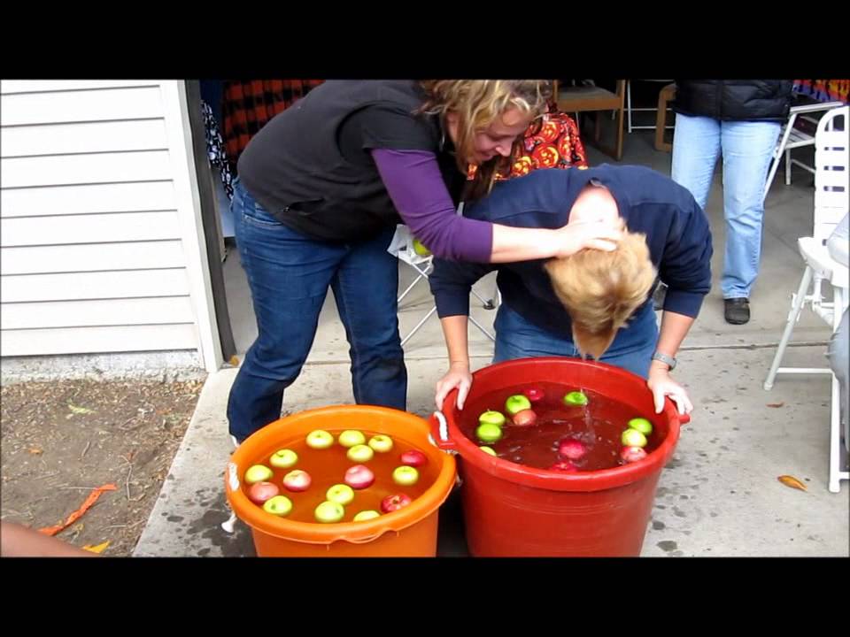 Apple Bobbing