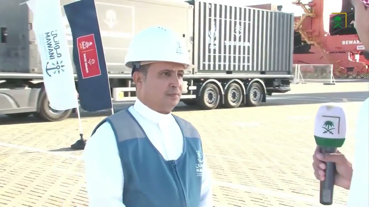 معدات وسيارات رالي داكار 2026 تصل ميناء الملك فهد الصناعي بينبع