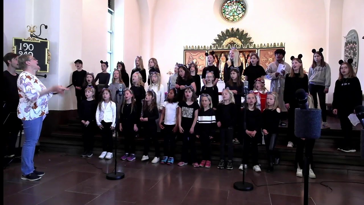 220424 Familjegudstjänst med musikal