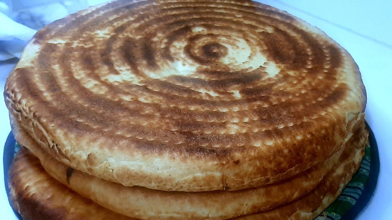 مطلوع رمضان بالسميد ف طاجين الطين  كامل بقاو يهدروا عليه ارواحي نحضروه مع بعاض