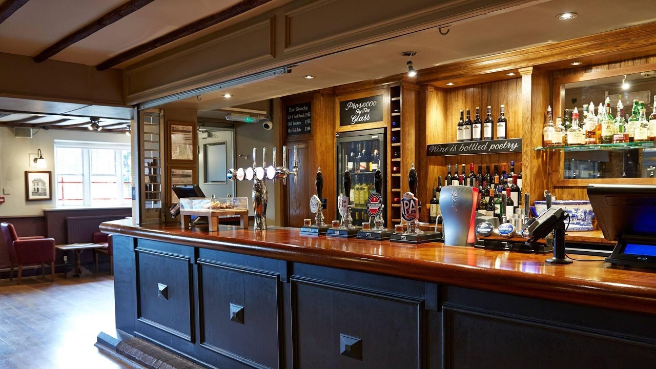 Dog House by Greene King Inns, Abingdon, United Kingdom | Travel With Kiara